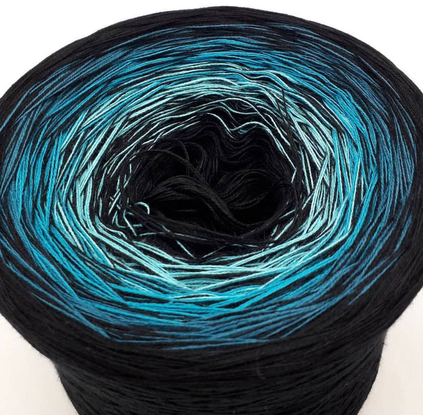 Sorte striber turkis