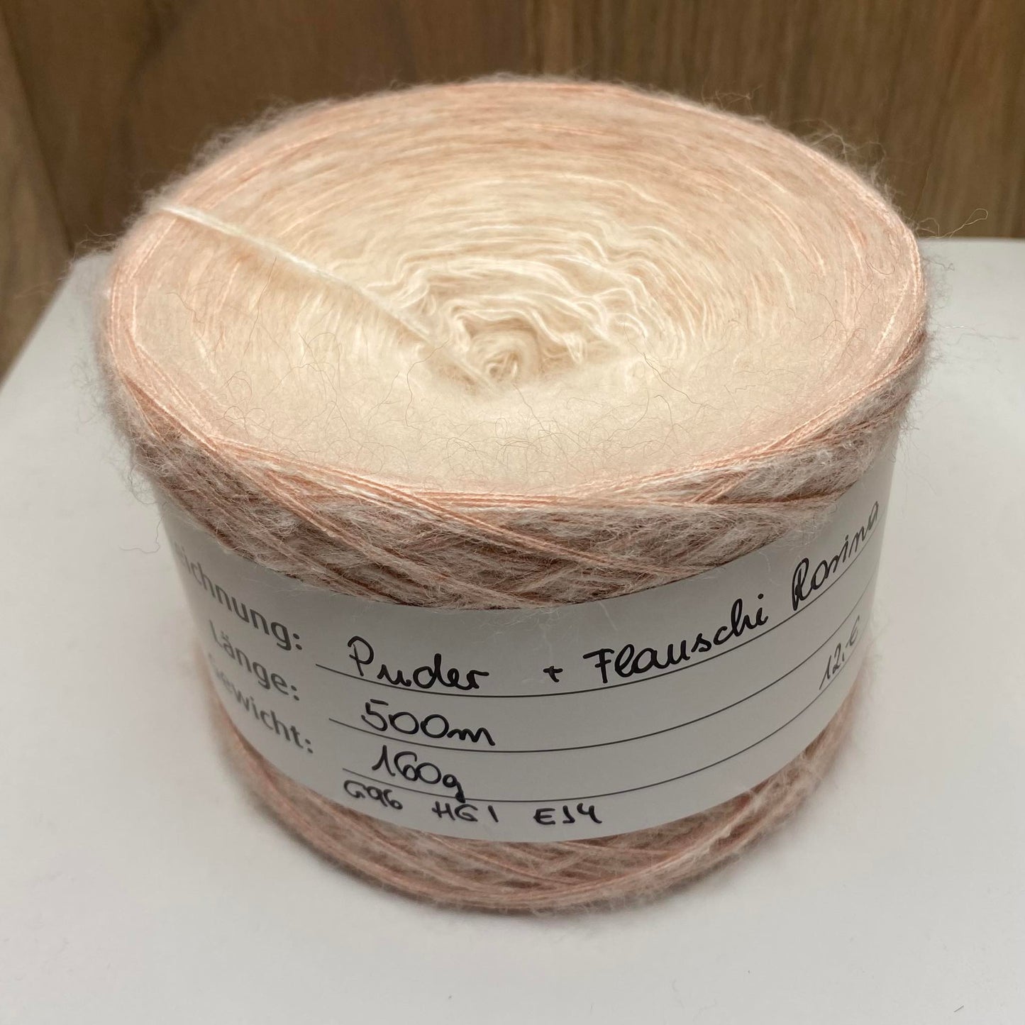 Flauschi Verlauf Puder 500m 4-fädig