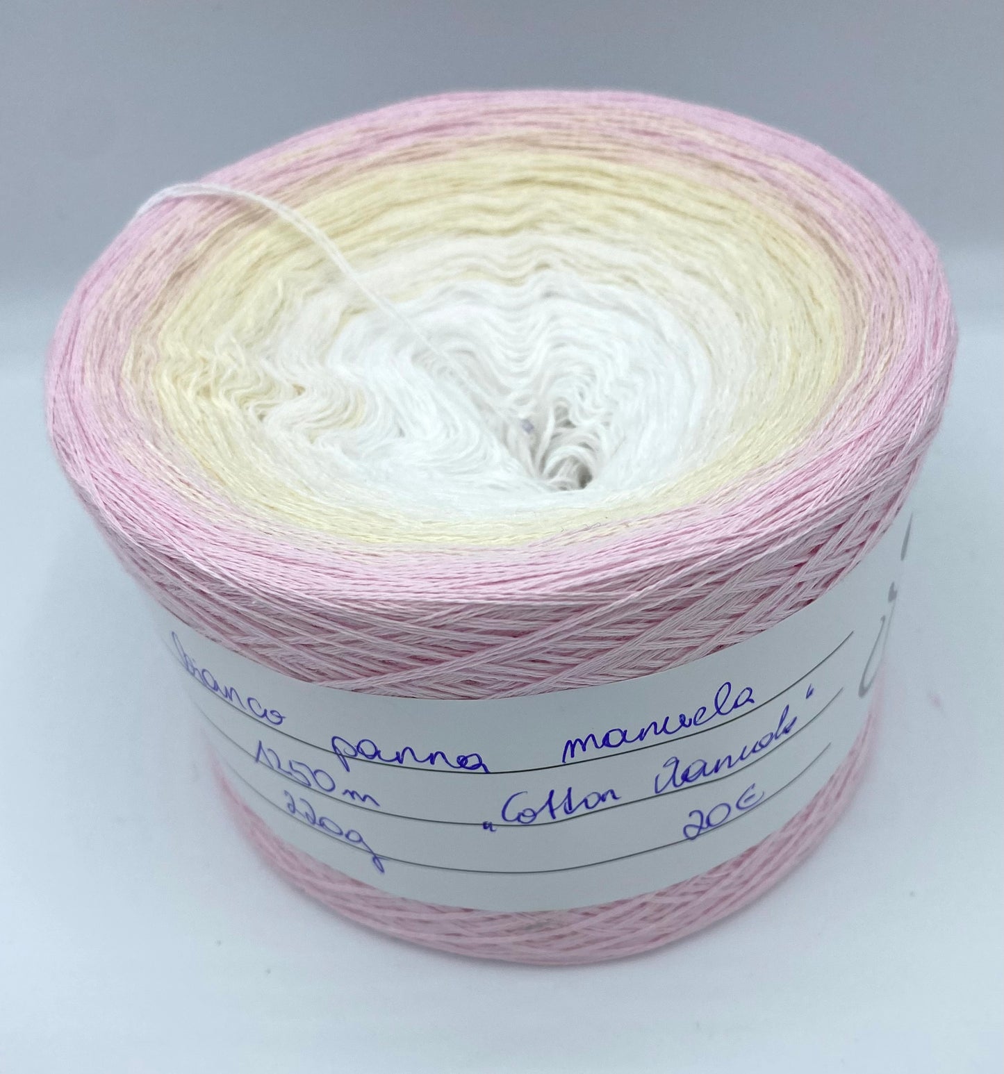 Cotton Manuela gentle gradient