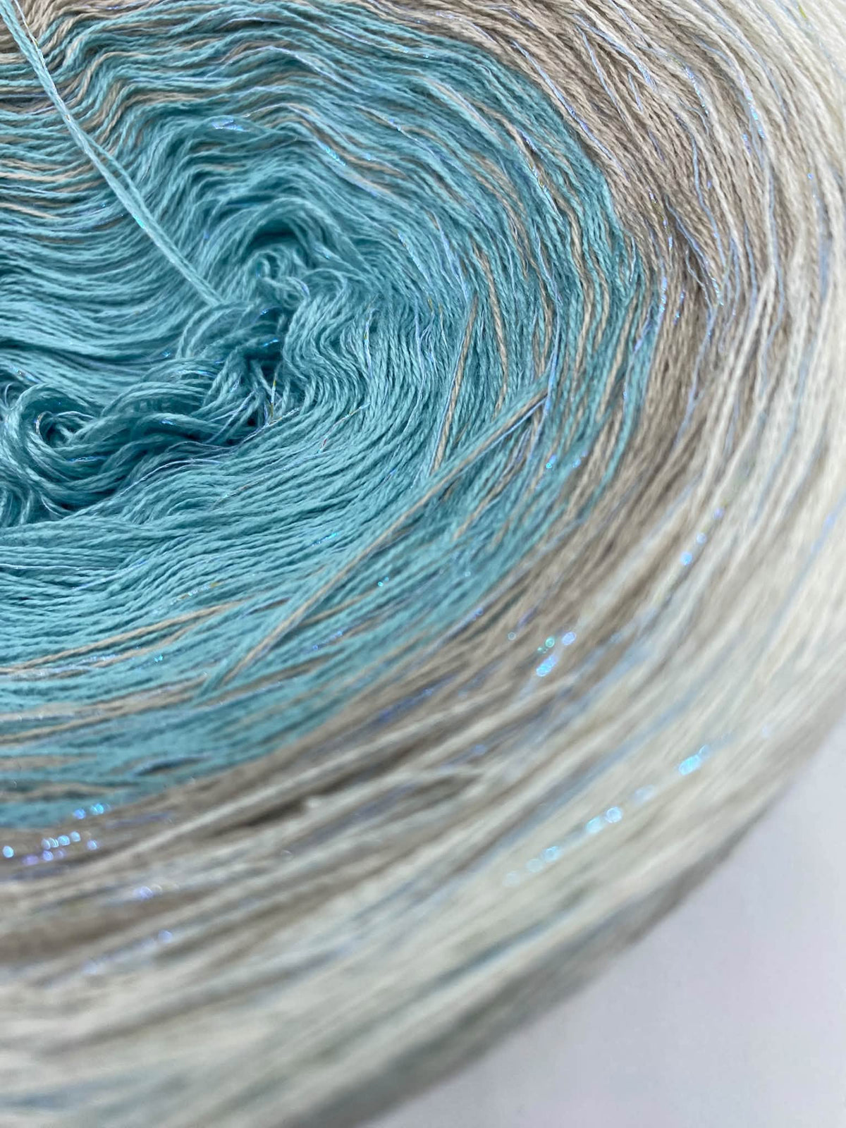 BP Sonderwicklung 3-fädig + 1x Glitzerfaden blau außen